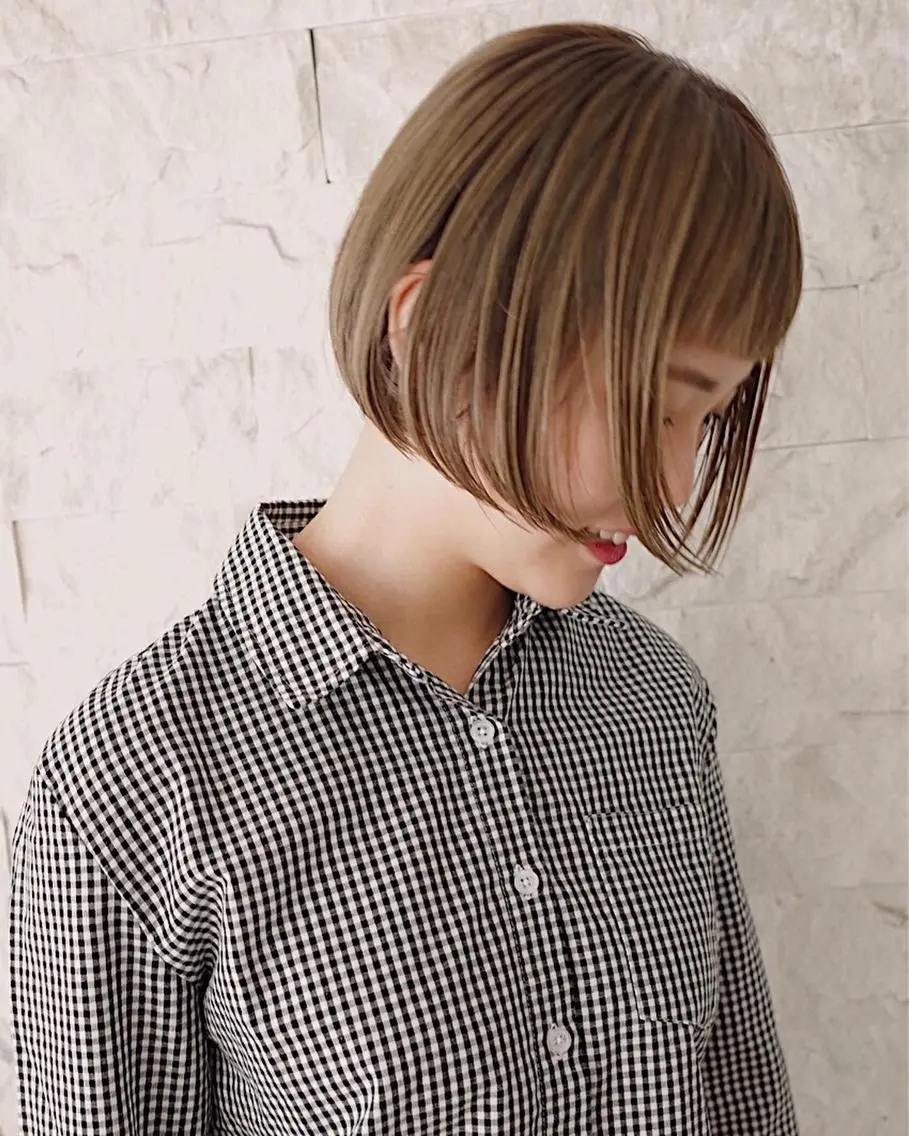 ショート カラー カット suvvy hairsalonのヘアスタイル