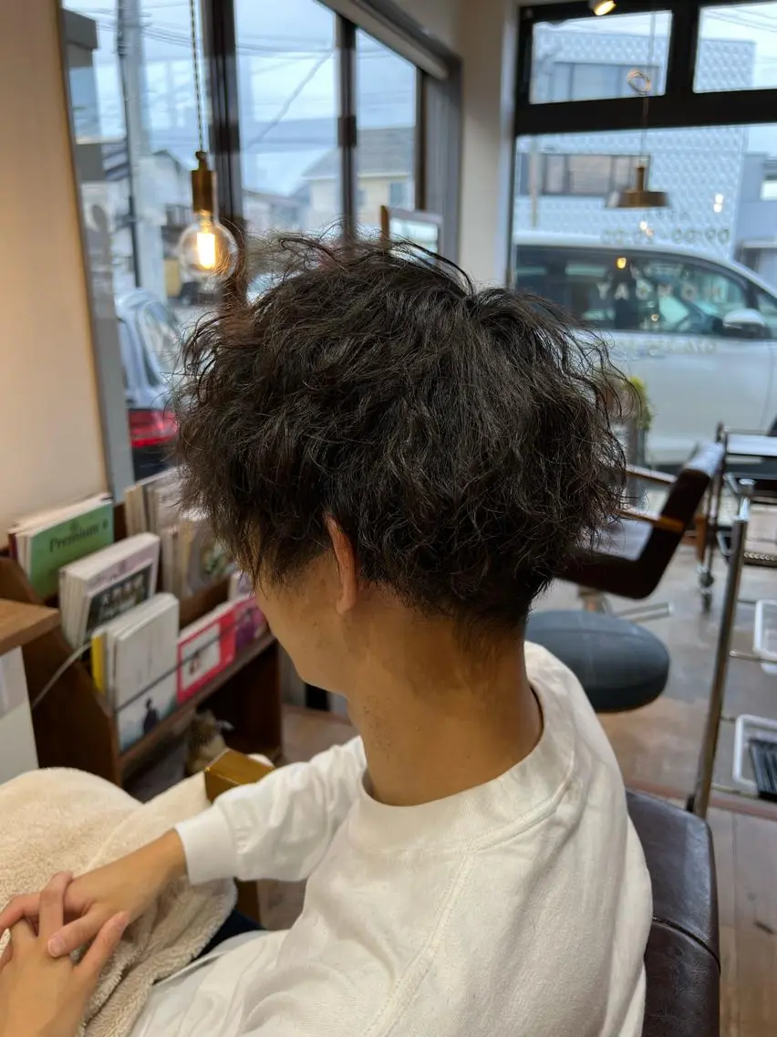 ショート パーマ メンズ 松永 真弥のヘアスタイル