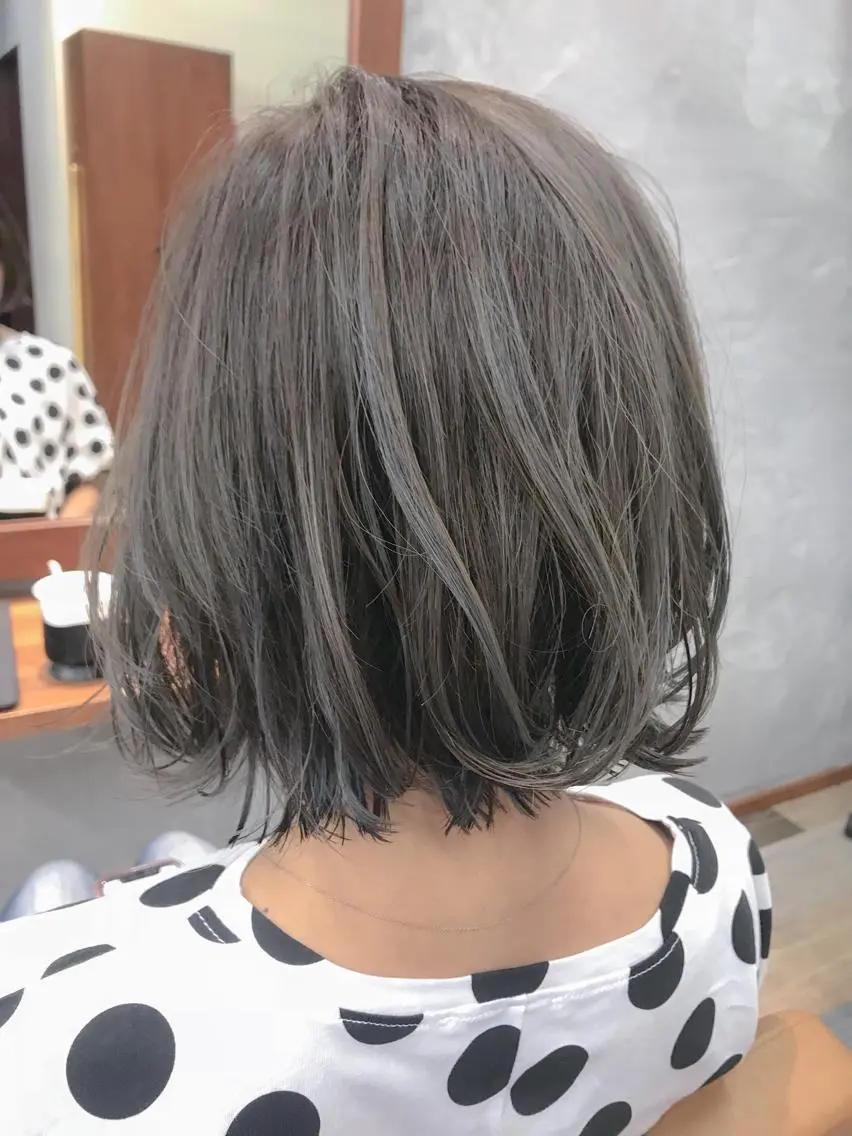 ミディアム カラー 💘トレンドスタイル 💘透明感ヘアのヘアスタイル