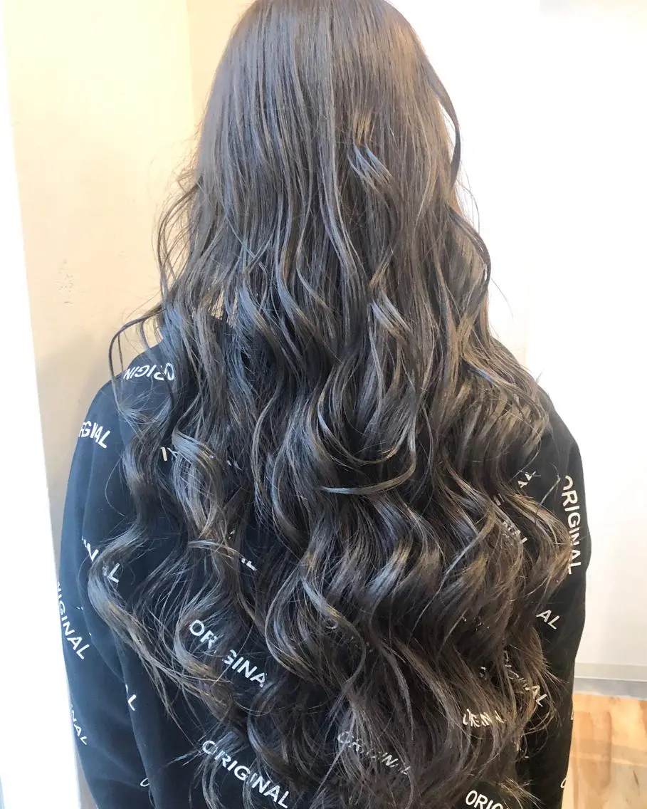 ロング カラー グレージュ TOWA 野村　コウダイのヘアスタイル