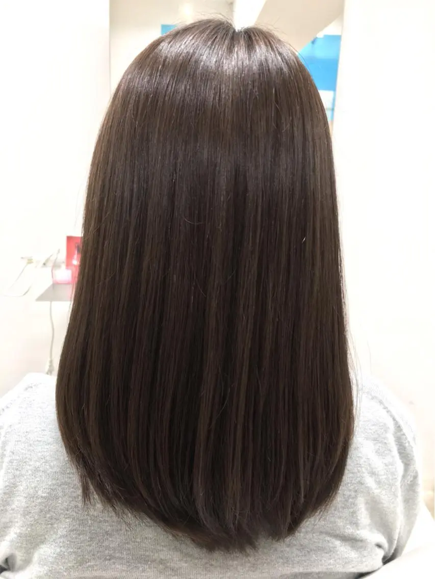 セミロング カラー アディクシーカラー アッシュ NATSUKI💟 EARTH二俣川のヘアスタイル