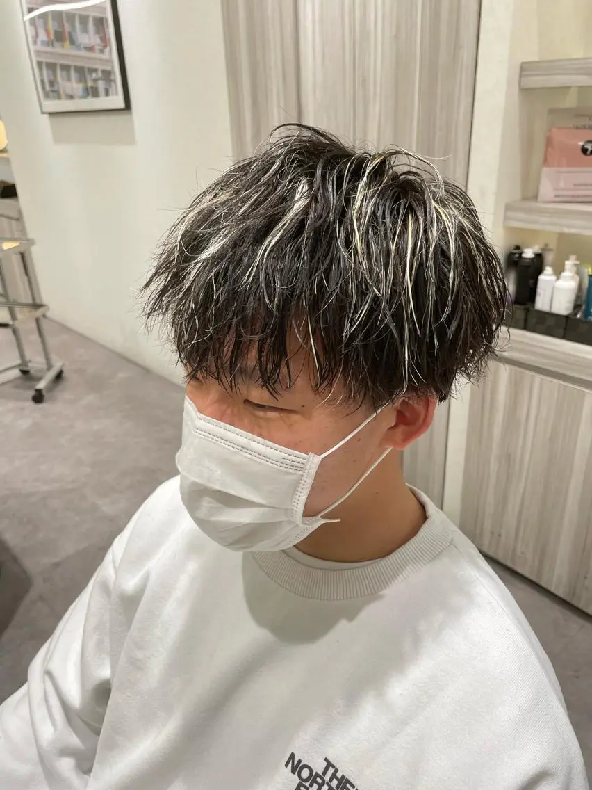 ショート カラー パーマ メンズ メンズメッシュ メッシュ カット ヘアカラー パーマ メンズ特化/今池駅 徒歩1分/岡本一真のヘアスタイル