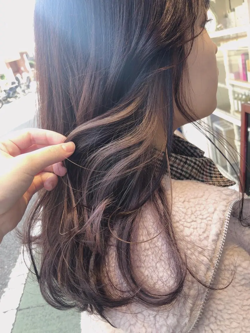 ロング カラー インナーカラー モテ艶カラー 🎖さえきはるかのヘアスタイル