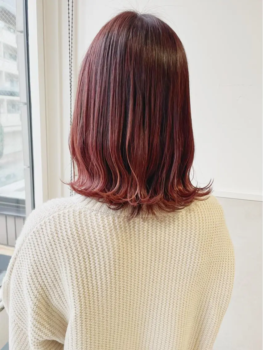 ミディアム カラー ピンクカラー 齋藤 咲のヘアスタイル