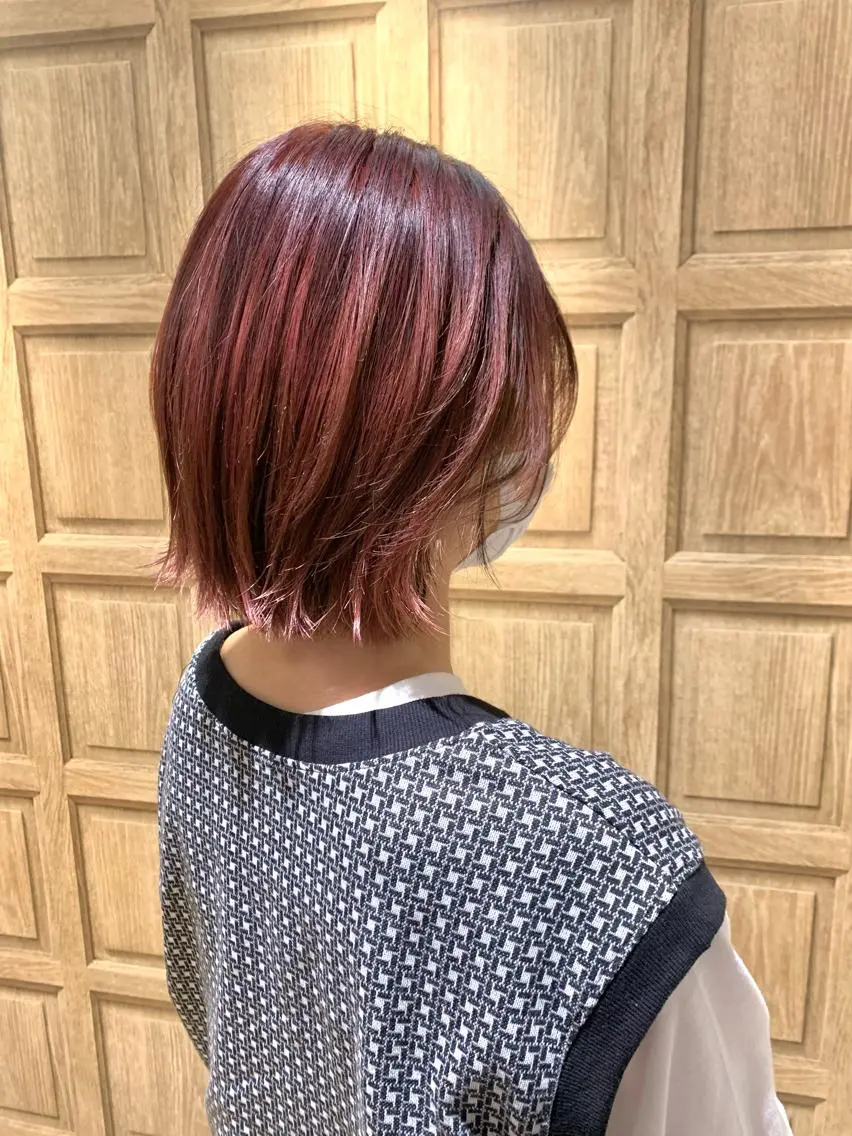 ショート カラー ショートボブ インナーカラー ボブ 伸ばしかけ ショートヘア 草野ゆずき⌇縮毛矯正 ⌇Wカラー⌇レイヤーのヘアスタイル