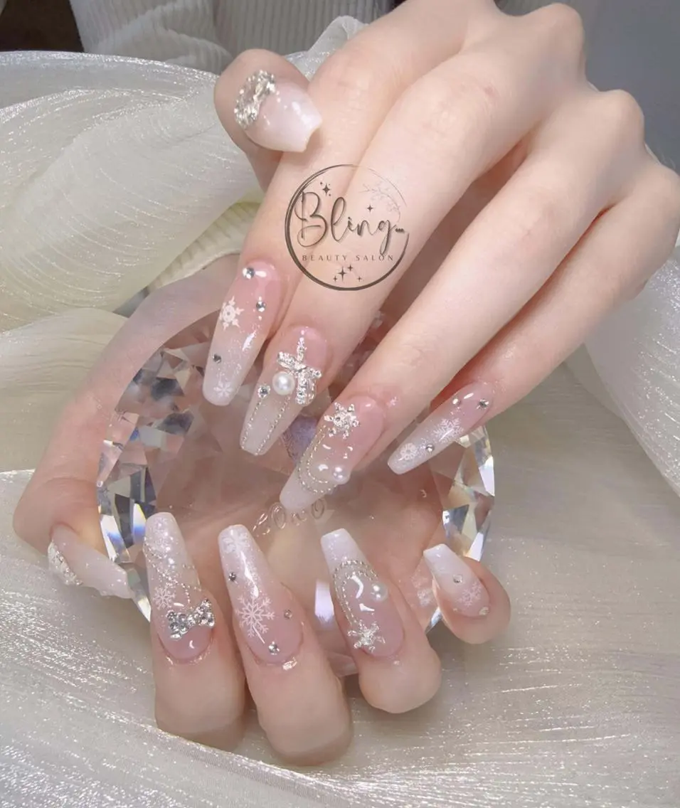 ロング 韓国風ヘア ハンドネイル yuna ユナのネイルデザイン