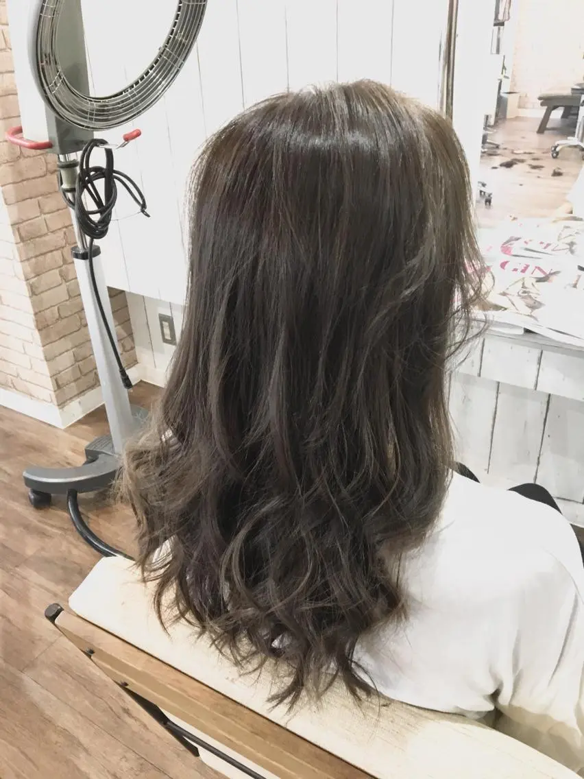セミロング カラー パーマ ヘアアレンジ ブルーカラー ブルージュ 透明感カラー 外国人風カラー ヘアカラー トリートメント 👑指名率No.1 👑坂口飛翔のヘアスタイル