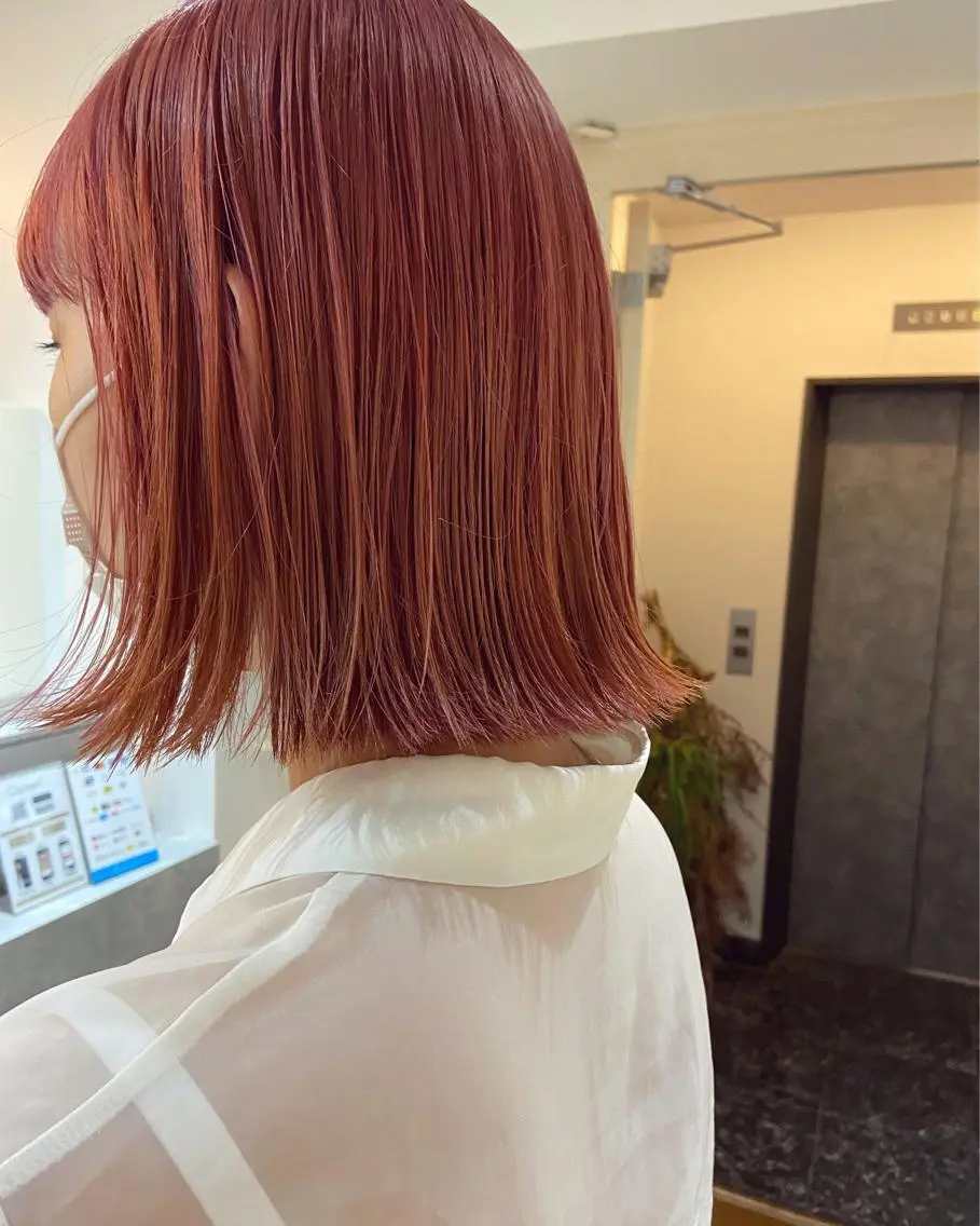ミディアム カラー SALTWATER AYARIのヘアスタイル