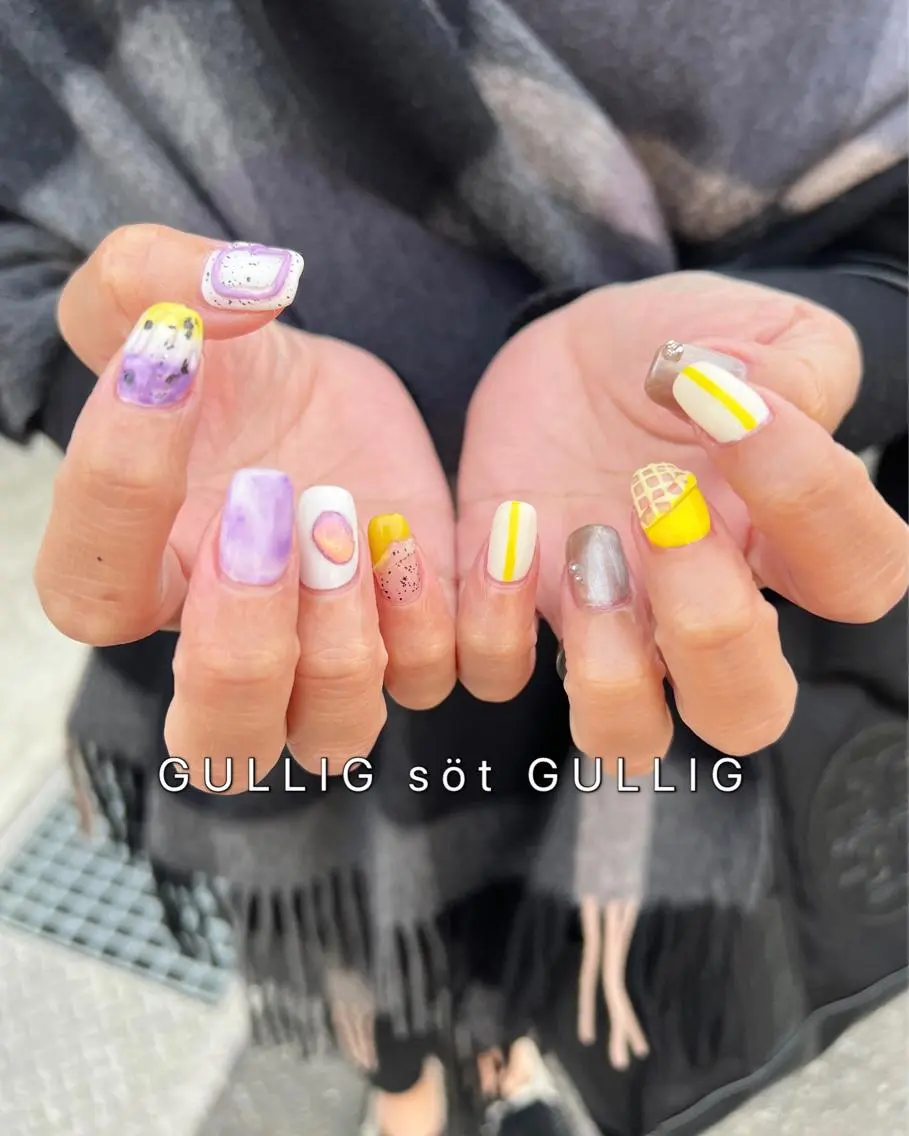 ネイル ハンドネイル フットネイル GULLIG söt GULLIGのネイルデザイン