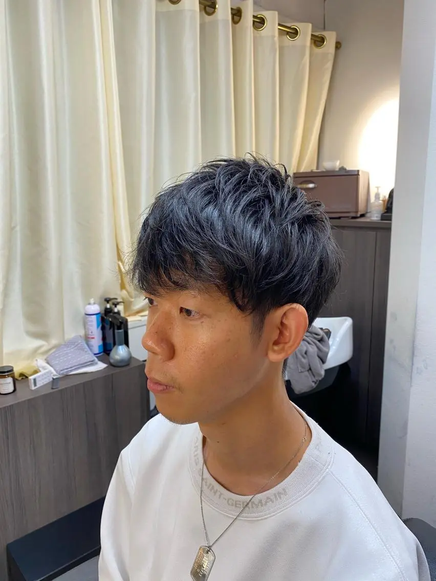 ショート メンズ KUTSUKAKE YUTOのヘアスタイル