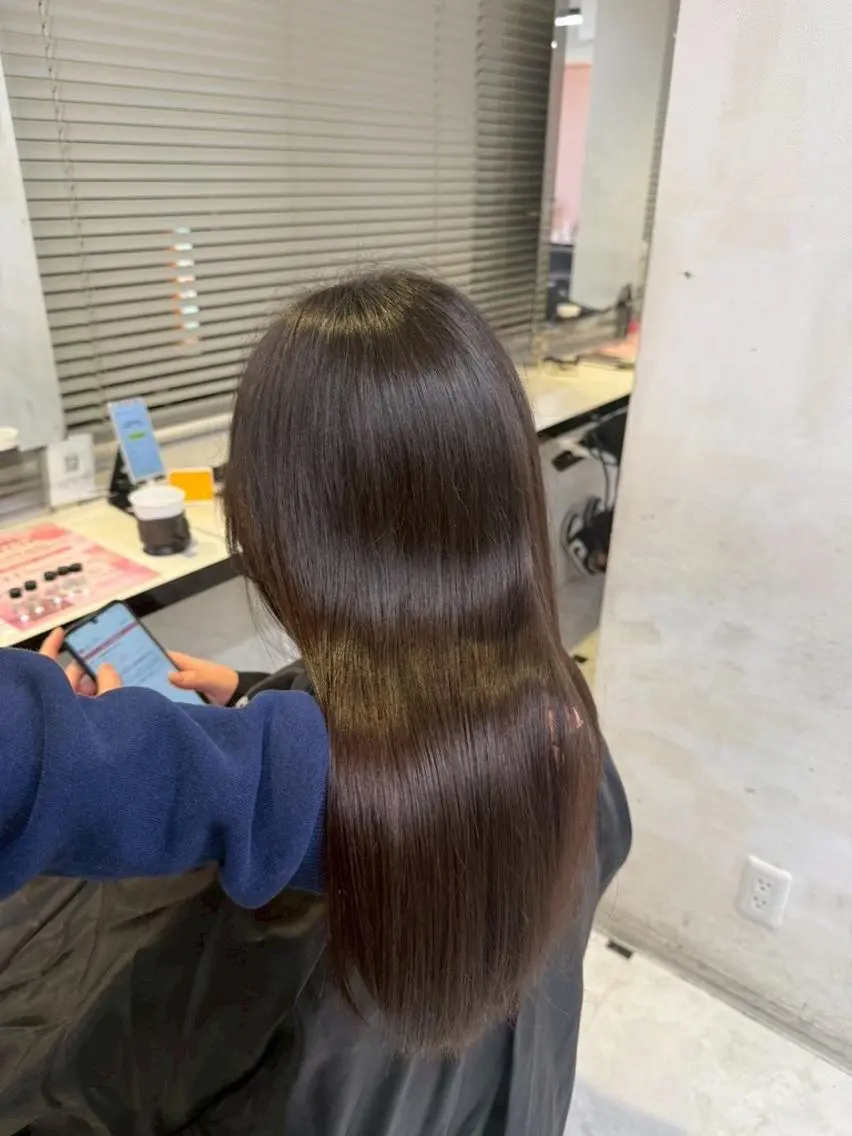 カラー 赤み消しカラー🌿 トレンドスタイル🌿のヘアスタイル