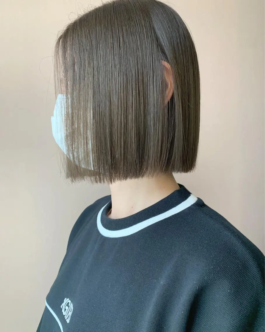 ショート カラー アッシュ アッシュグレー ボブ hubhair レイヤー/透明感のヘアスタイル