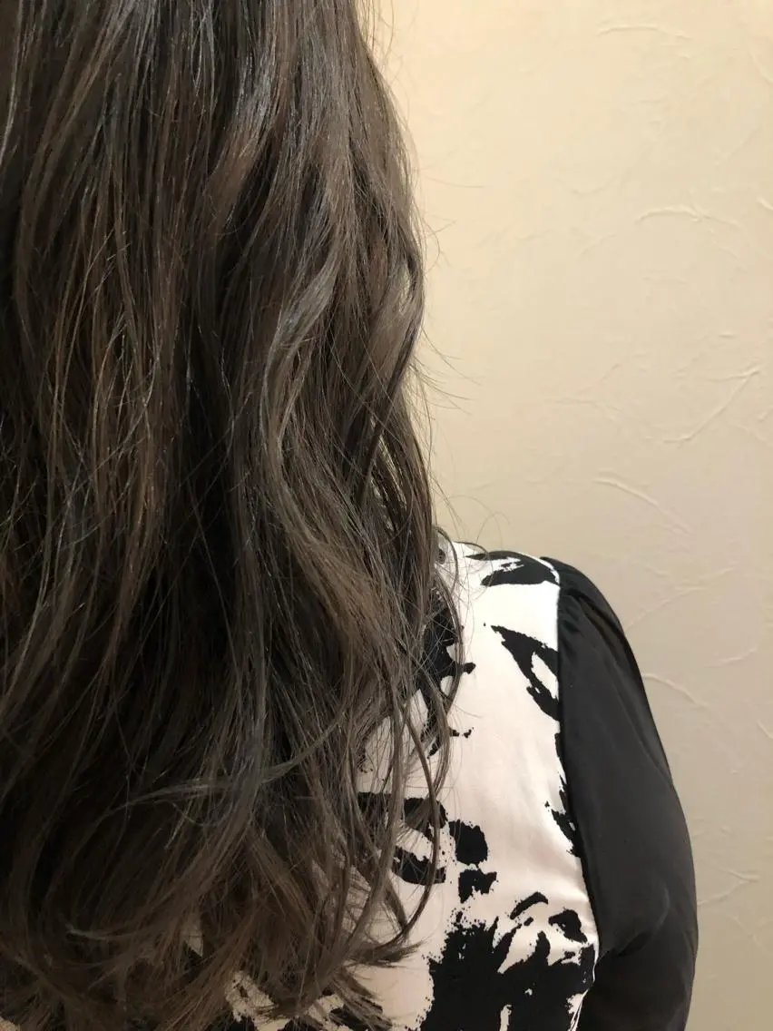 ミディアム カラー ヘアアレンジ IVY villa Suzu.のヘアスタイル