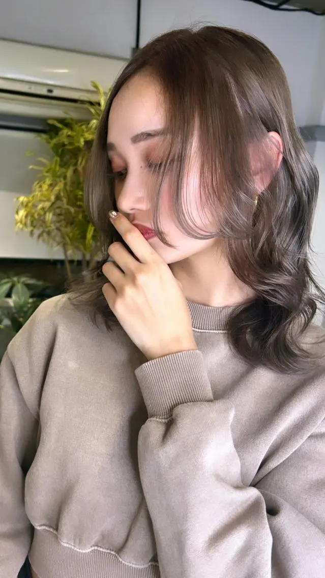 ミディアム カラー グレージュ Giselハヤシ ケンタのヘアスタイル