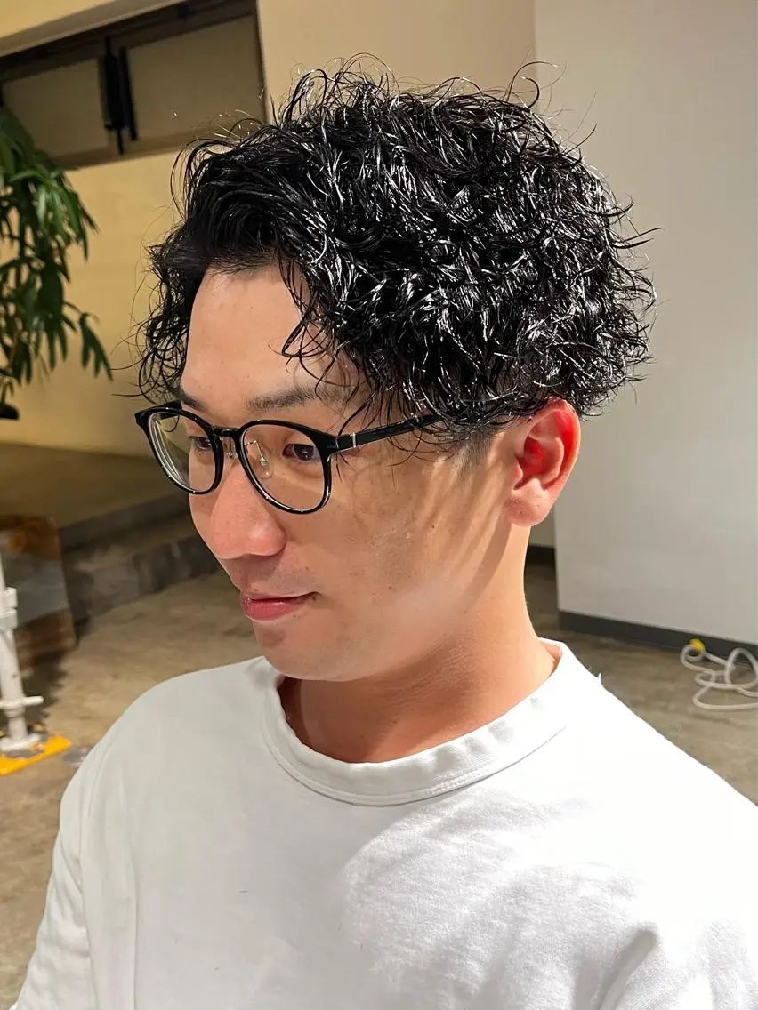 ミディアム メンズ メンズバレイヤージュ 学生（メンズ向け） 学生 レイヤーカット カット パーマ メンズケアブリーチ 特化🔥村田のヘアスタイル