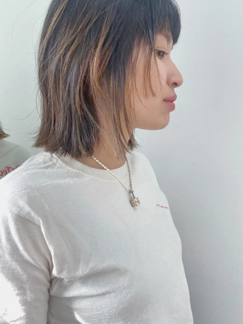 ミディアム カラー ヘアアレンジ グラデーションカラー ハイライトカラー 顔まわりレイヤー ハイライト レイヤーカット ニュアンスヘア🌔 nanakoのヘアスタイル