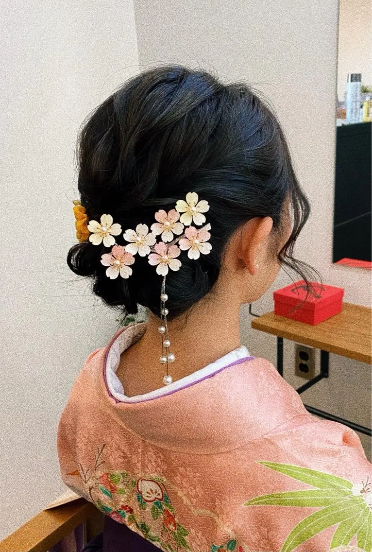 ミディアム 名倉 伽奈のヘアスタイル
