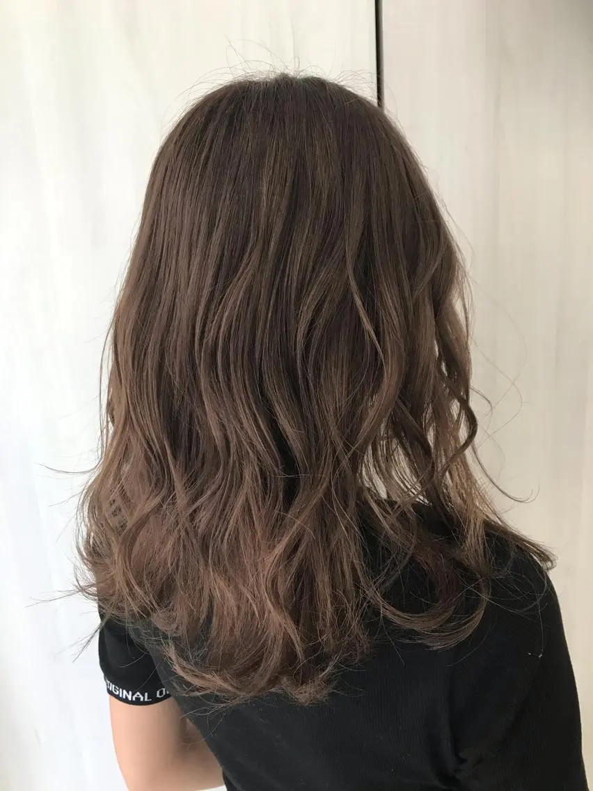 ミディアム カラー ヘアアレンジ ベージュカラー ショコラベージュ カット ヘアカラー トリートメント 松井 敬太郎のヘアスタイル