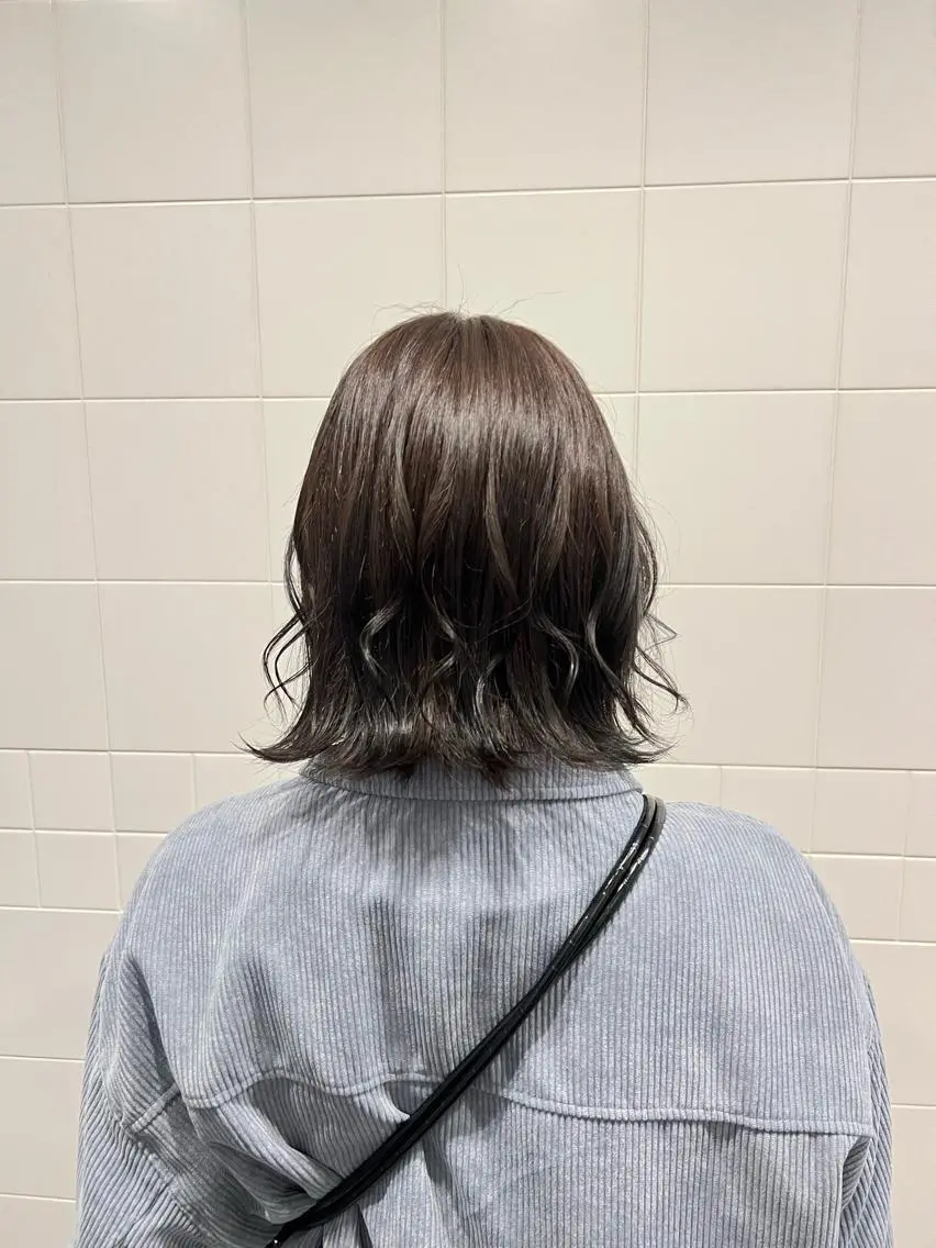 ショート カラー 黒髪 ブルーカラー ブルーブラック honen RUKAのヘアスタイル