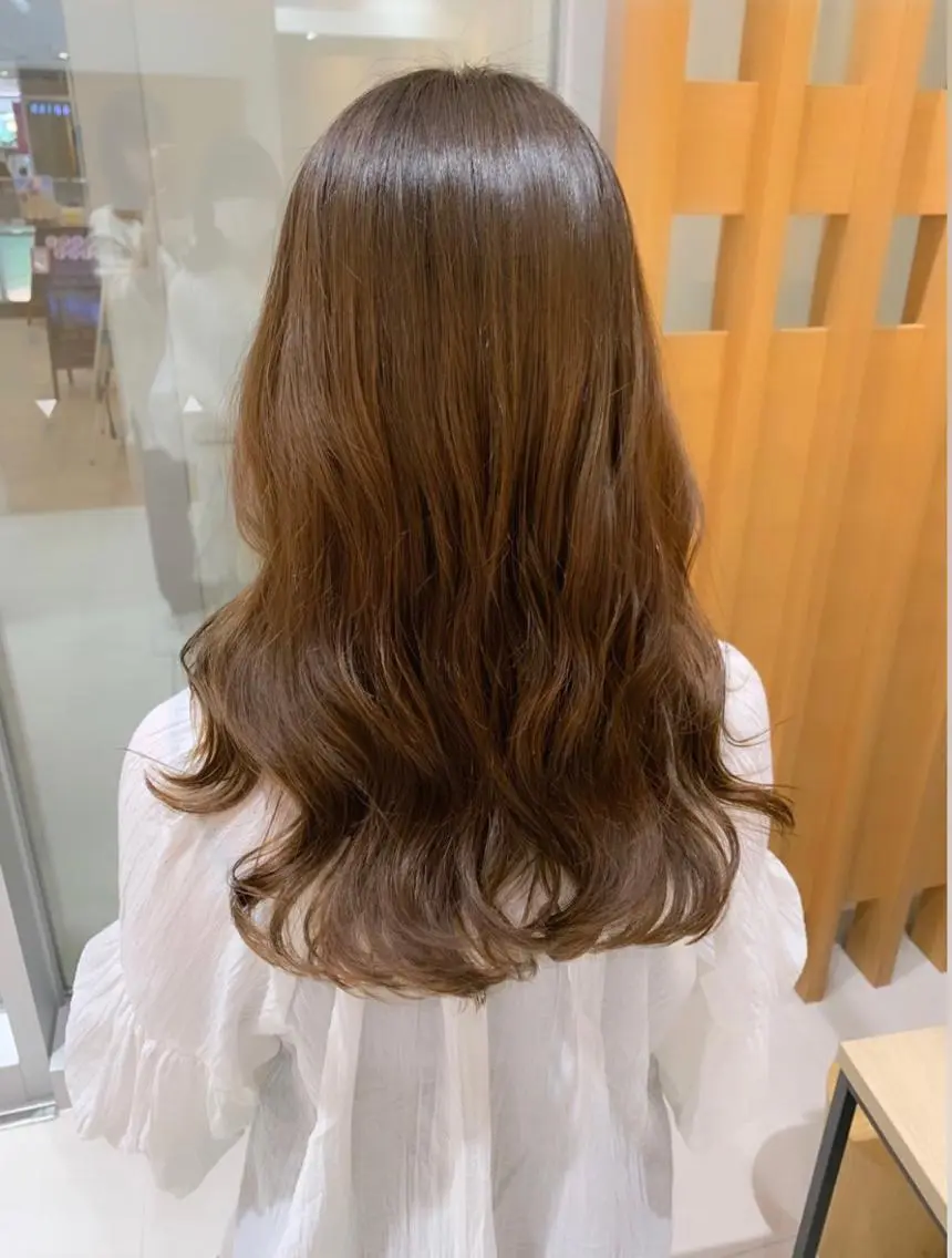 ロング パーマ カット パーマ トリートメント 下川 由貴のヘアスタイル