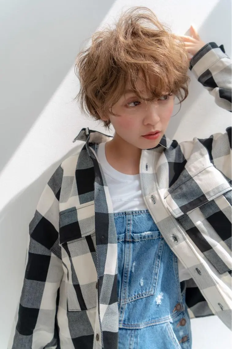 ショート カラー ヘアカラー ○HITOMI ○のヘアスタイル