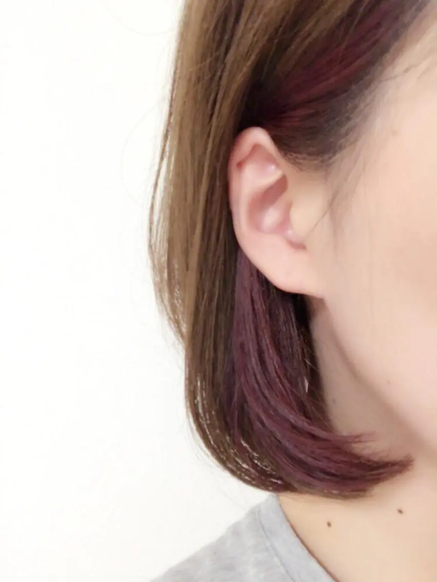 ミディアム カラー ヘアアレンジ インナーカラー レッドカラー バイオレットカラー N-plants 和泉中央店のヘアスタイル