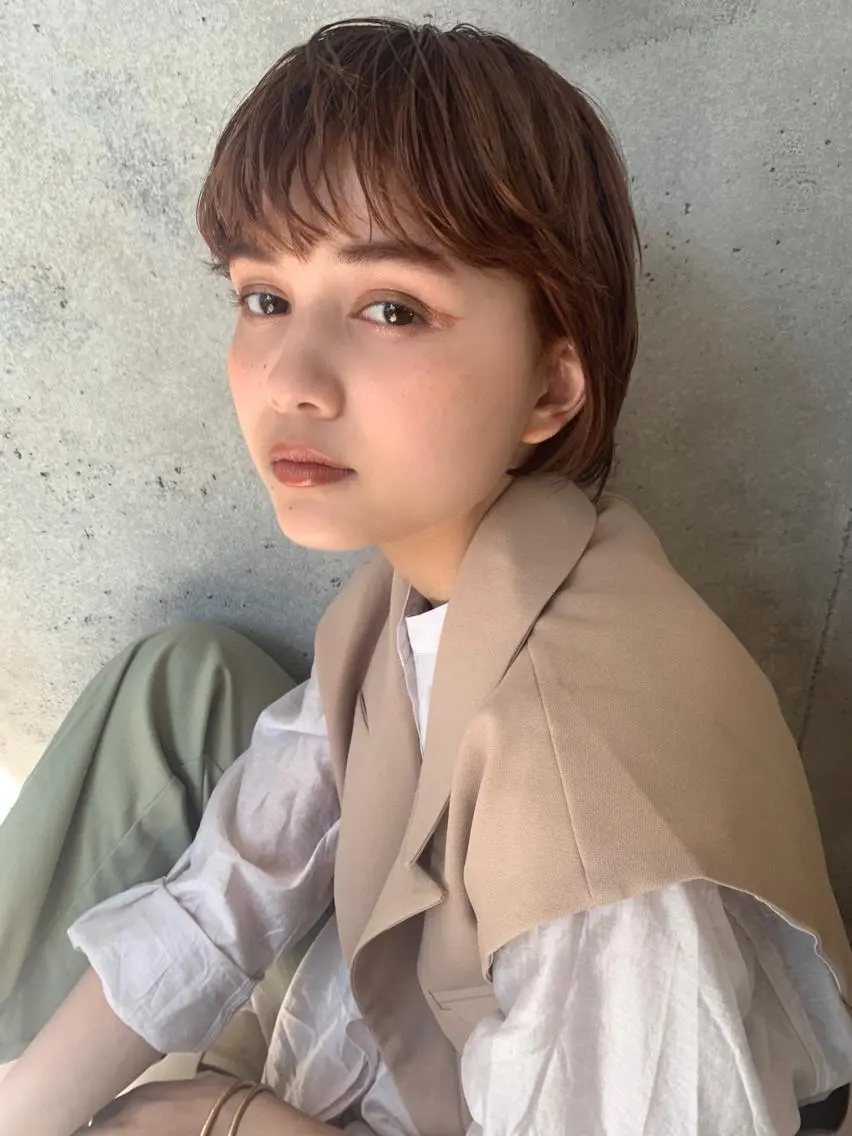 ショート カラー ヘアアレンジ ショートボブ オレンジ ボブ ショートヘア サナ🌱 切りっぱなしボブのヘアスタイル