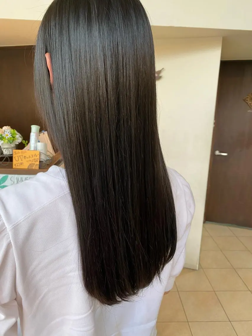ロング 横野 朱音のヘアスタイル