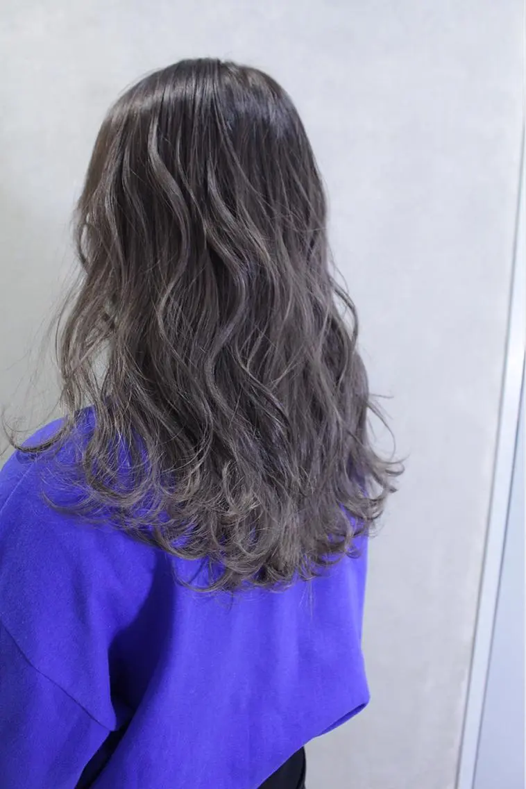 ミディアム カラー ヘアアレンジ ヘアカラー トリートメント lani ブリーチ /ダブルカラーのヘアスタイル