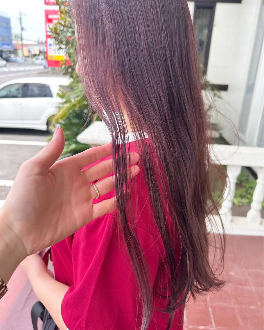 ロング カラー ブリーチ ブリーチなしカラー カット ヘアカラー トリートメント 江原 彩華のヘアスタイル