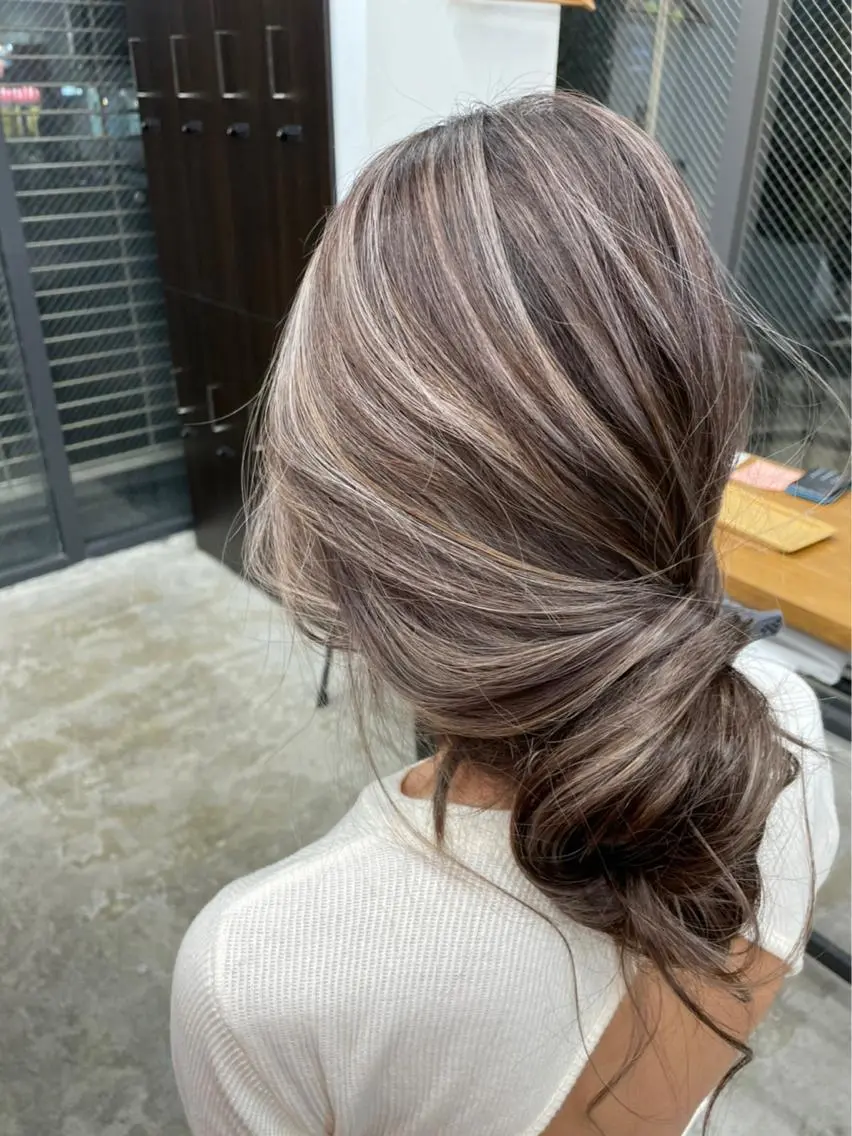 ロング カラー ヘアアレンジ 💕 manaka🌺のヘアスタイル