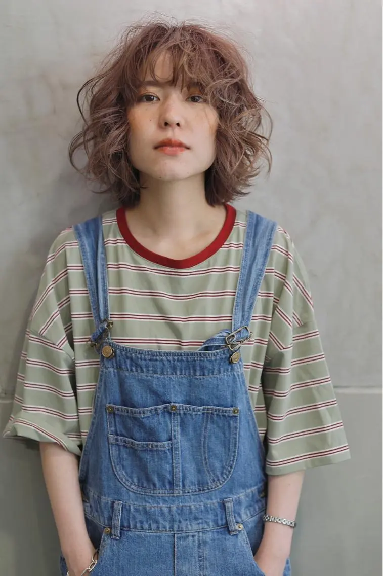ミディアム カット ヘアカラー トリートメント ayane⭐️ボブ・ ショート・パーマのヘアスタイル