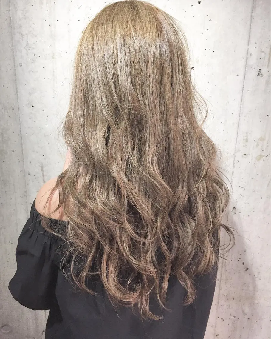 セミロング カラー パーマ ヘアアレンジ メンズ キッズ ネイル マツエク・マツパ メンズブリーチ メンズハイライト メンズインナーカラー アクアカラー アッシュ レイヤーカット✂️ 艶髪/小田部慎也のヘアスタイル