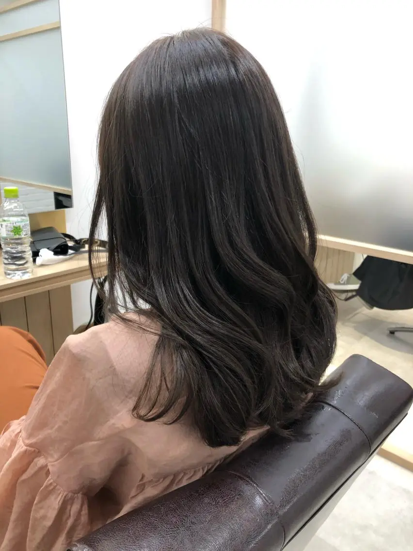 ロング ヘアカラー トリートメント 艶カラー🩵💛 NANAのヘアスタイル