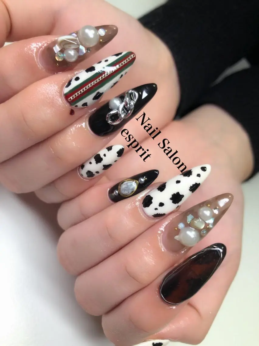 ネイル 長さ出し ロングネイル 持ち込み スカルプネイル ストーンネイル Nail Salon espritのネイルデザイン