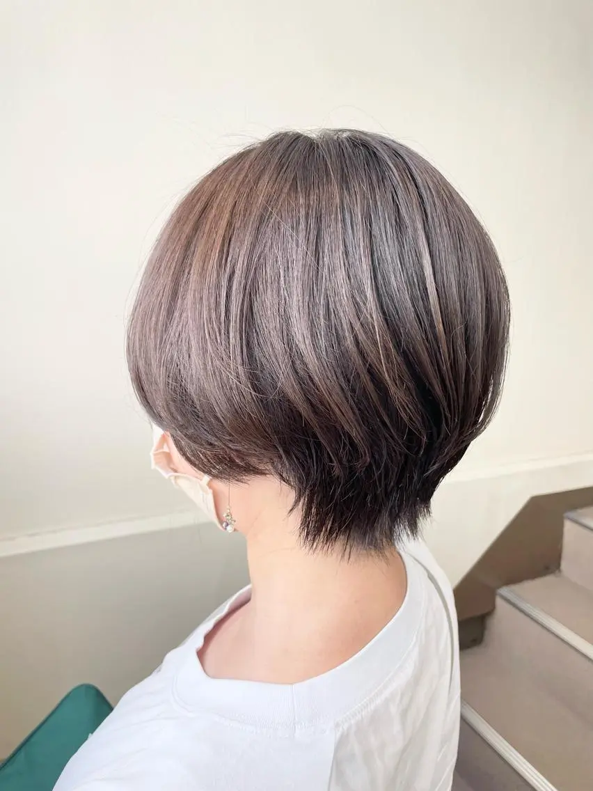 ショート カラー 西宮ハイトーンカラー ひらり💜のヘアスタイル