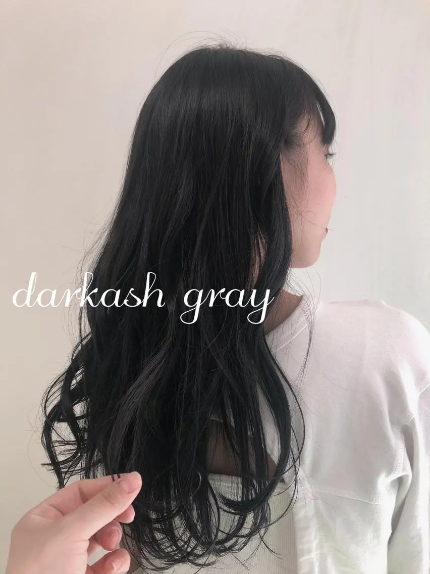 ロング カラー 透明感カラー REIのヘアスタイル