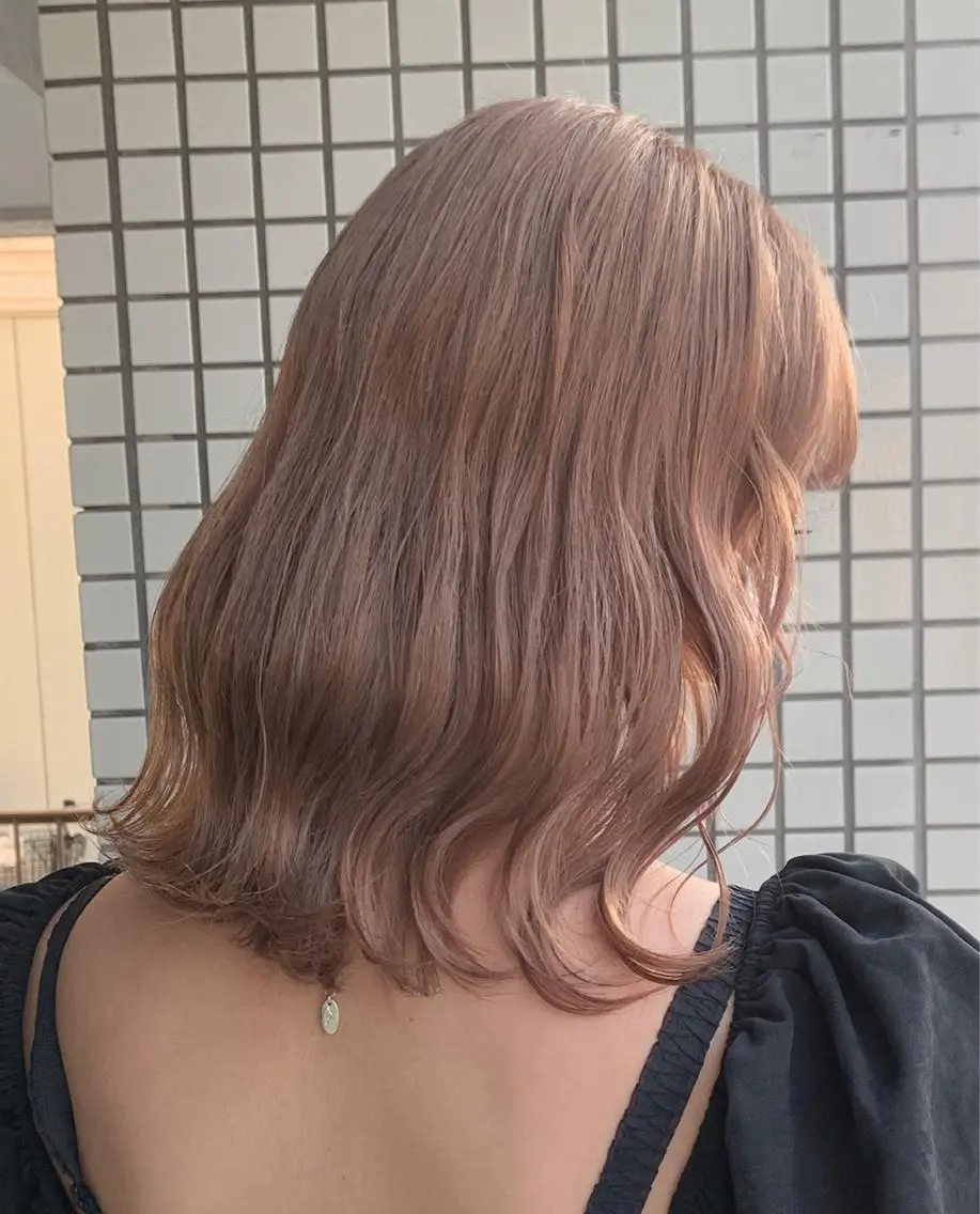 カラー バレイヤージュ ベージュカラー ブリーチ ケアブリーチ 透明感カラー 🌷かわばた めい🌷のヘアスタイル