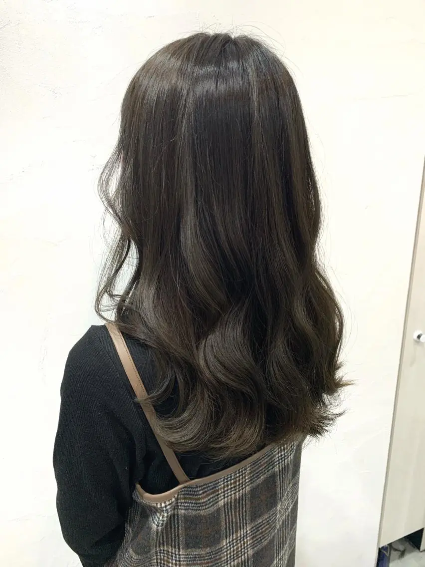 ロング ヘアカラー LITTLE _KATOのヘアスタイル