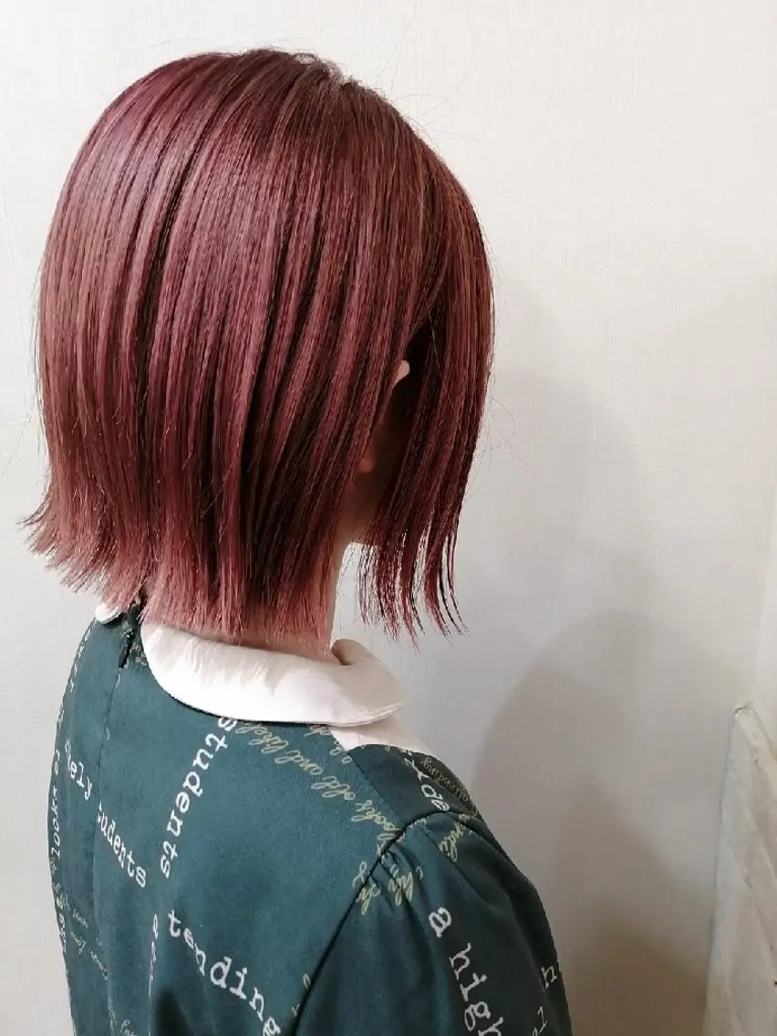 ミディアム カラー ブリーチ バイオレットカラー ヘアカラー トリートメント 名駅★シールエクステ ☆ブリーチ★加藤のヘアスタイル