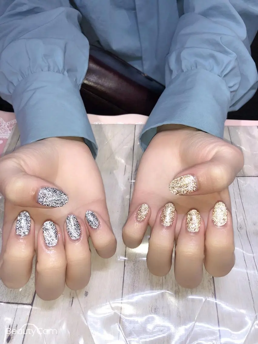 ネイル フラッシュネイル フラッシュマグ マグネットネイル ✨アン ミユ✨のネイルデザイン