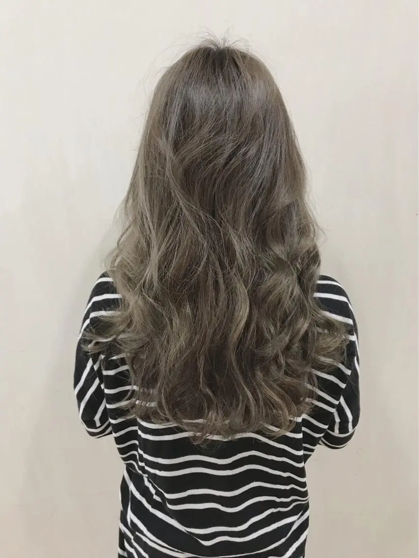 カラー パーマ ヘアアレンジ ハイライトカラー オリーブカラー 髪質改善 mihoko/ ニュアンスパーマのヘアスタイル
