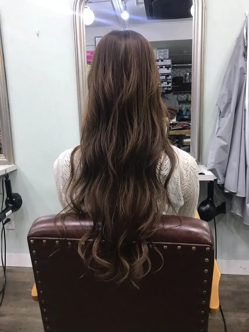ロング カラー イルミナカラー ブリーチ&似合せボブ 田中寛十のヘアスタイル