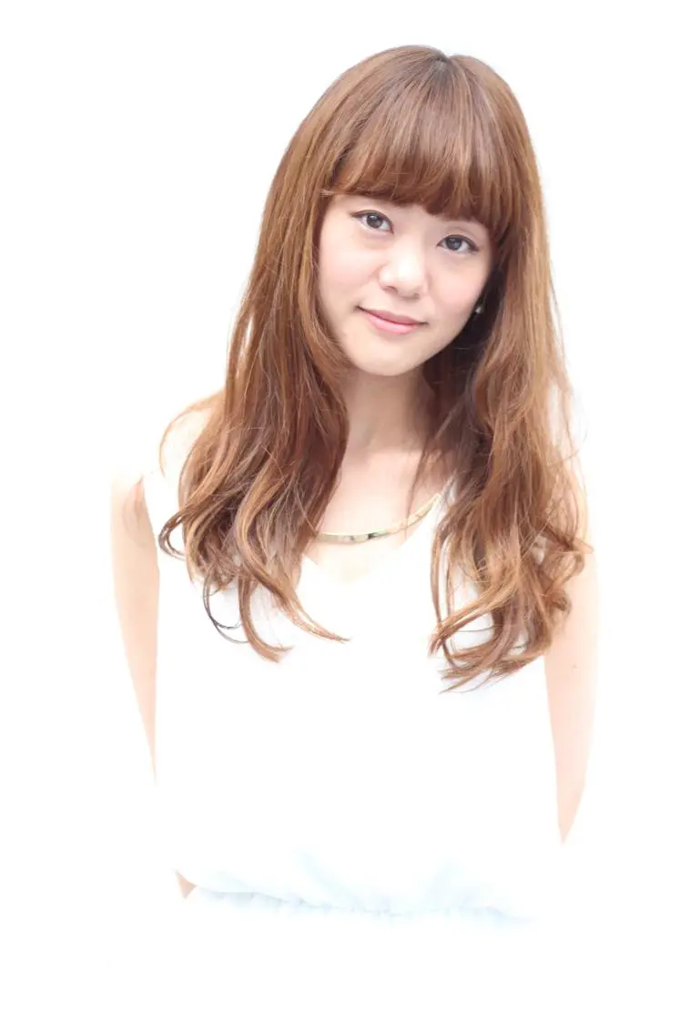 セミロング ロング カラー パーマ アッシュ 成松 勇治のヘアスタイル