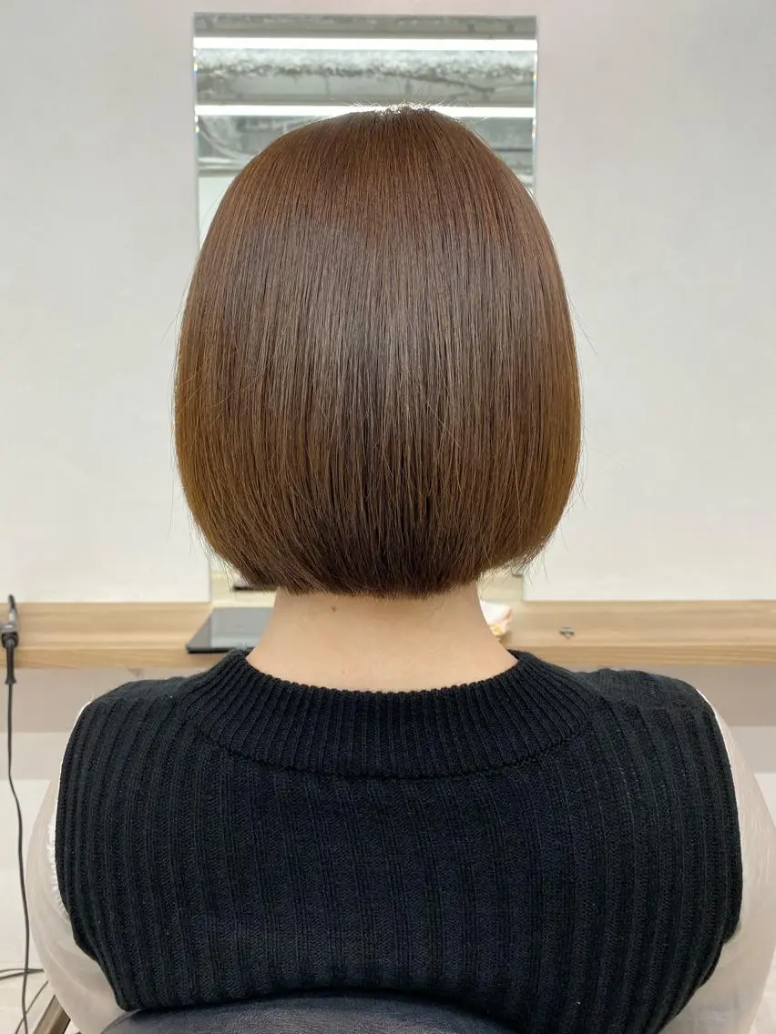 ショート カラー ベージュカラー レイヤーボブ/ボブ 仲川和人のヘアスタイル