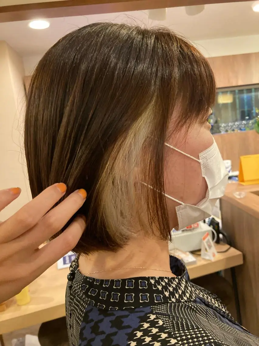 ショート カラー イヤリングカラー 谷川 穂のヘアスタイル