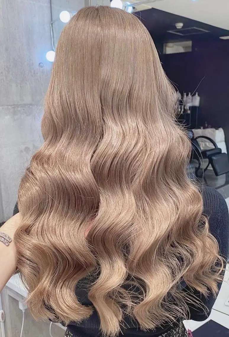 セミロング パープルカラー 髪質改善 ヘアカラー トリートメント ワンズリー中明度 店舗公式のヘアスタイル