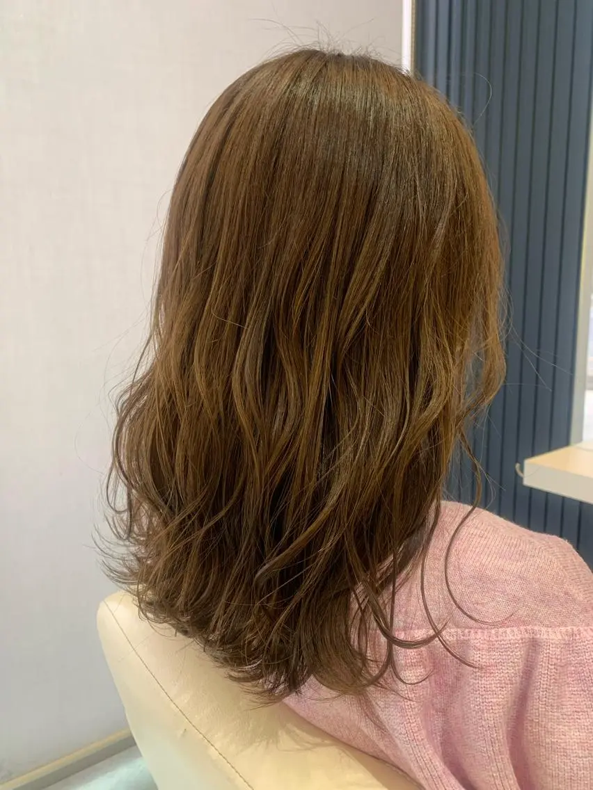 セミロング カット ヘアカラー トリートメント 林 友美のヘアスタイル