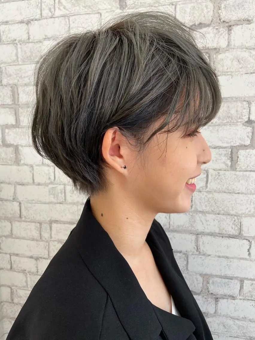 ショート カラー 丸みショート ブリーチ ショートヘア カット ヘアカラー トリートメント 透明感カラー 松田晃代のヘアスタイル