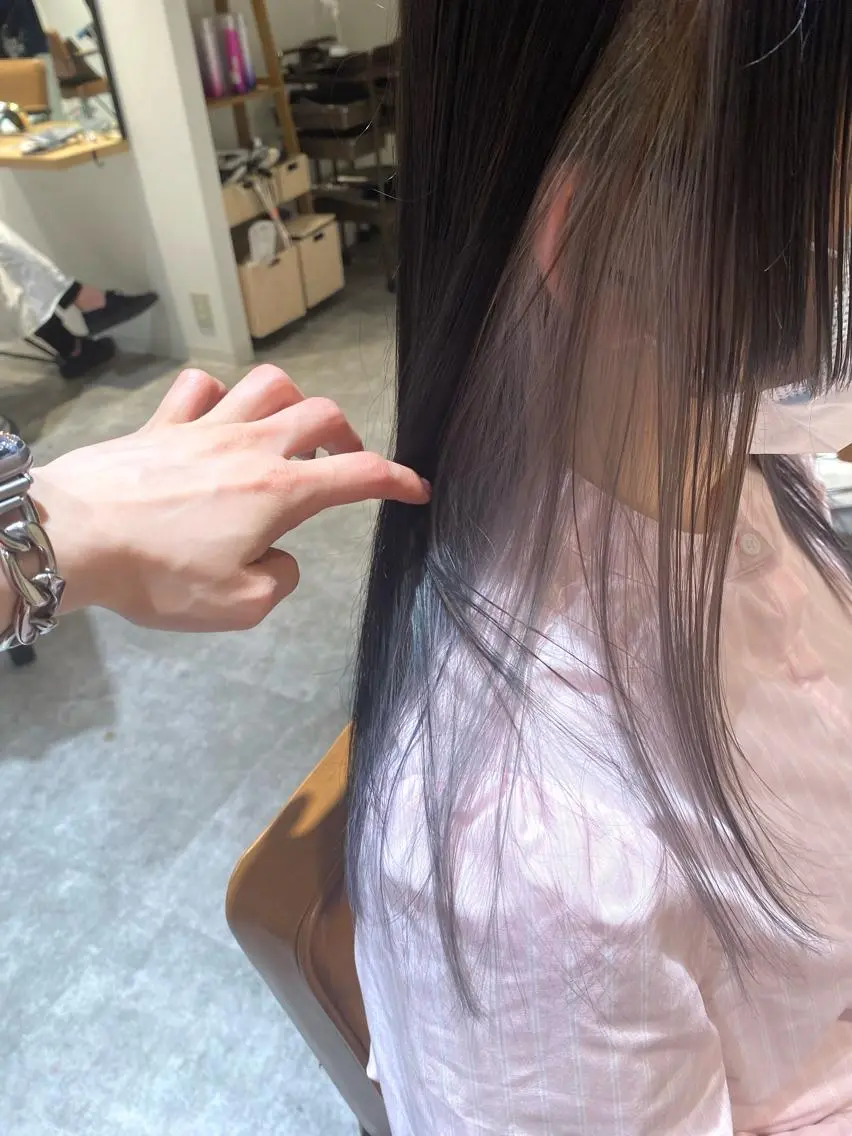 ロング カラー ブリーチ カット ヘアカラー オスズ 🎀´-のヘアスタイル